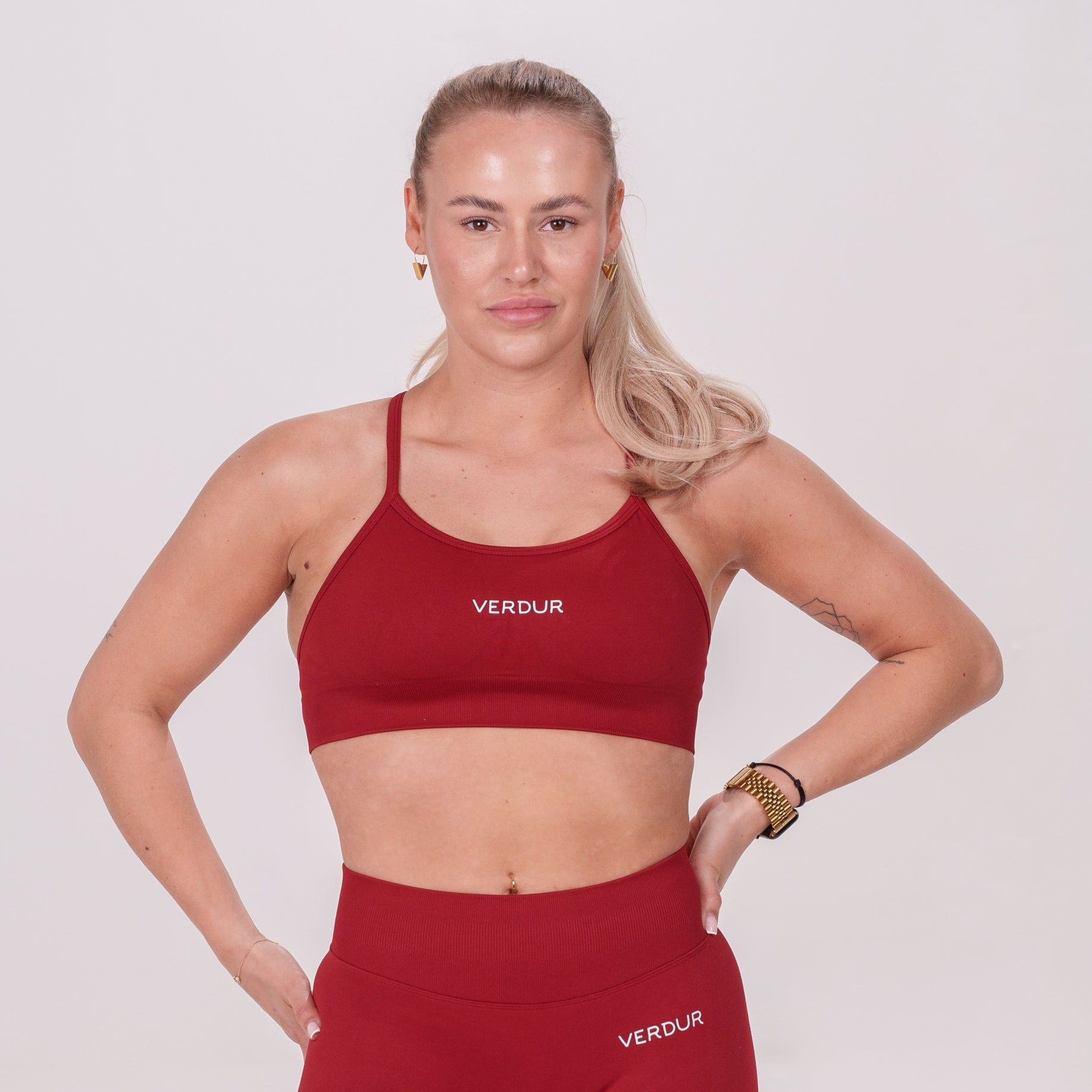 Empower Sports bra - Cherry