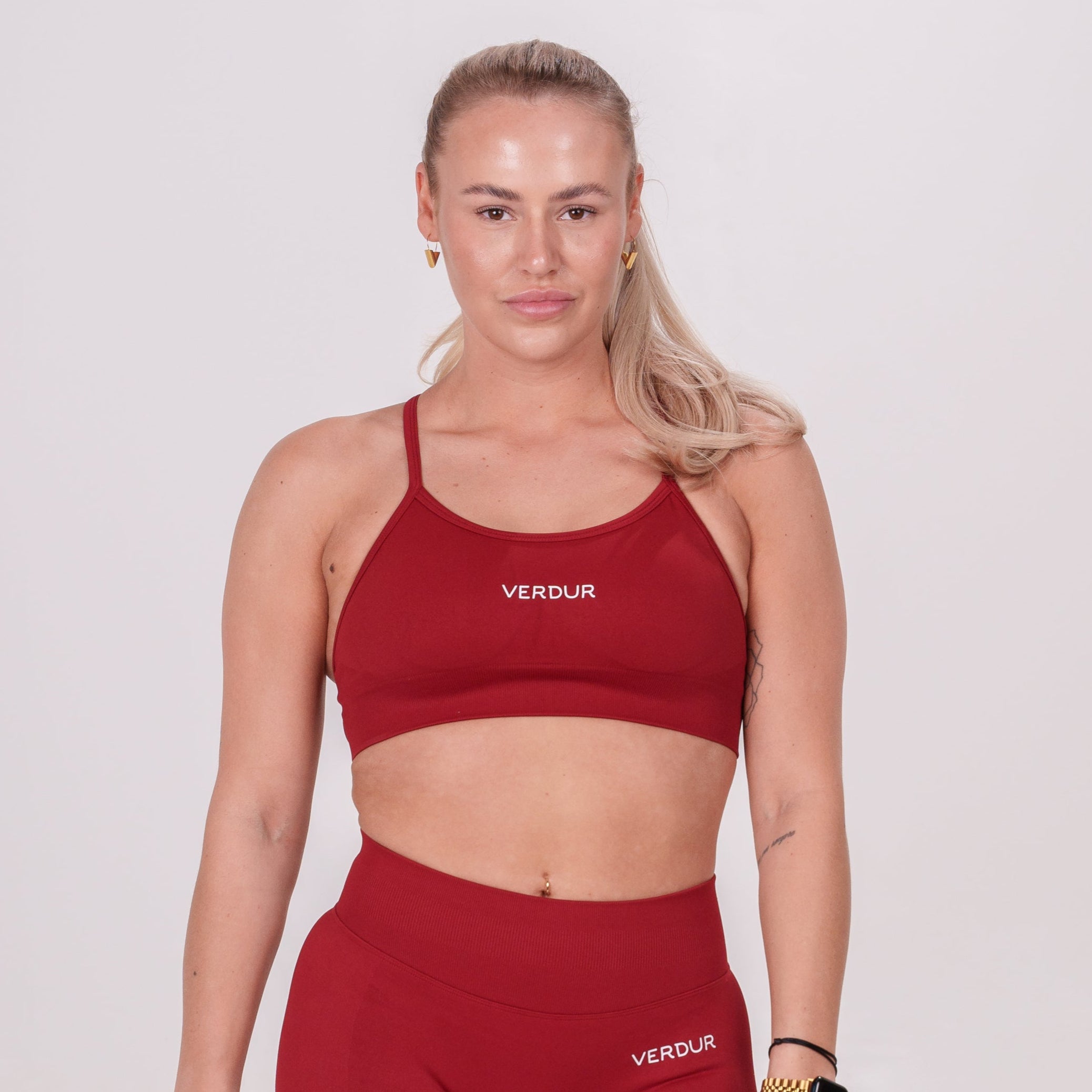 Empower Sports bra - Cherry